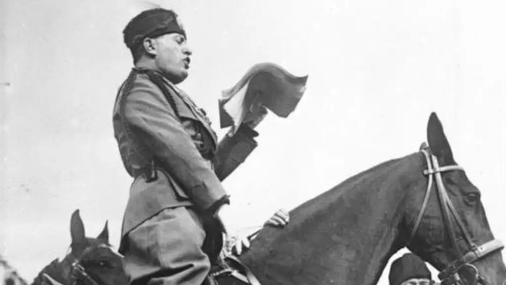 How does benito mussolini define fascism?