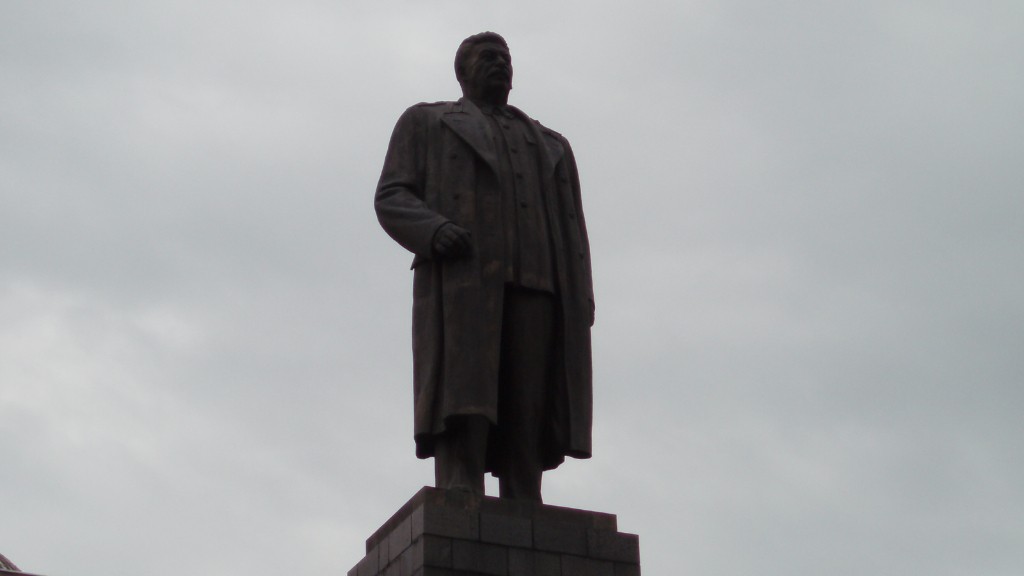 How tall was joseph stalin?